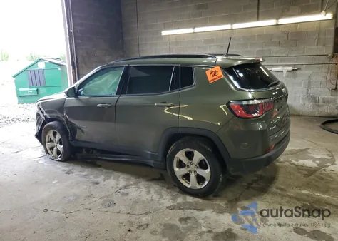 2018 Jeep Compass Latitude из США, поврежденный, VIN 3C4NJDBB0JT103643